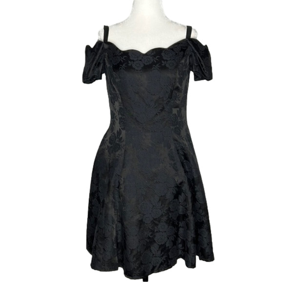 Algo-Ettes  vintage black damask scalloped mini dress with flared skirt - Picture 1 of 9